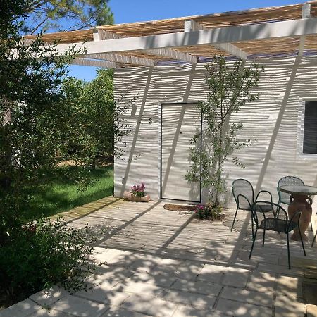 Agriturismo Tenuta La Monaca Aradeo Exteriör bild