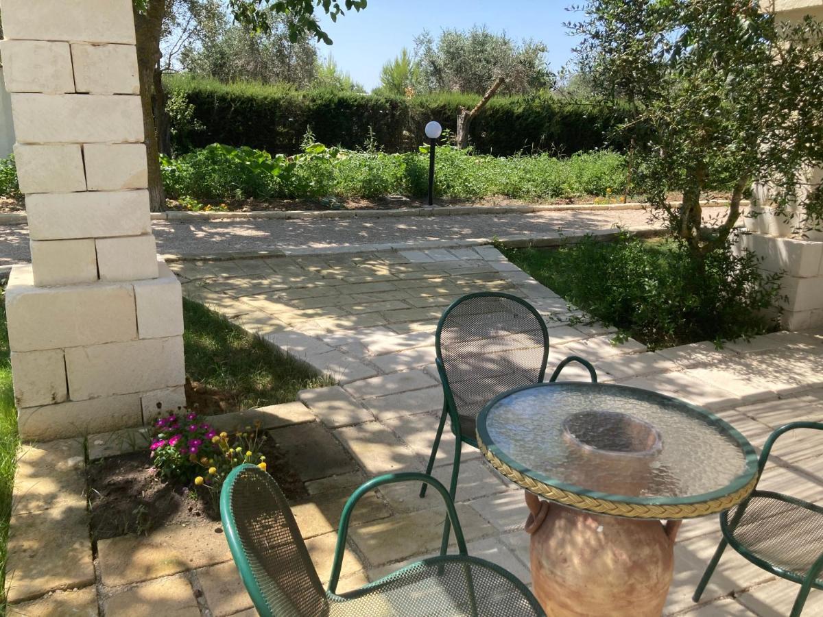 Agriturismo Tenuta La Monaca Aradeo Exteriör bild