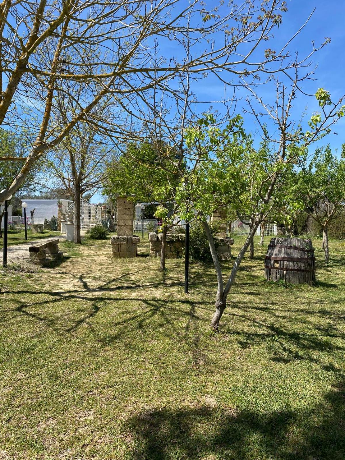 Agriturismo Tenuta La Monaca Aradeo Exteriör bild